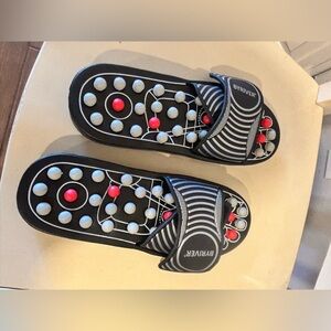 NEW BYRIVER Acupressure Massage Slippers Black Size XL